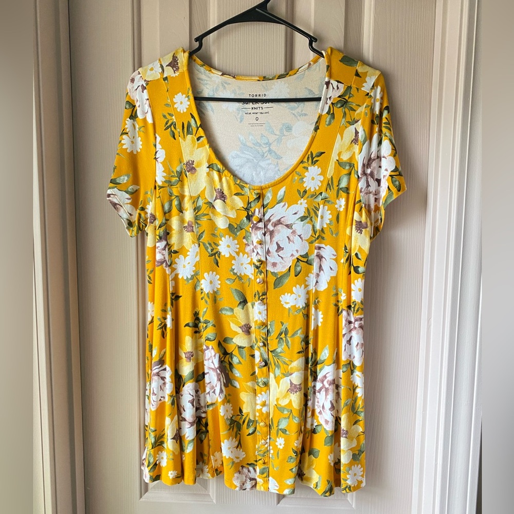 Torrid Floral Short Sleeve Blouse, sz 0